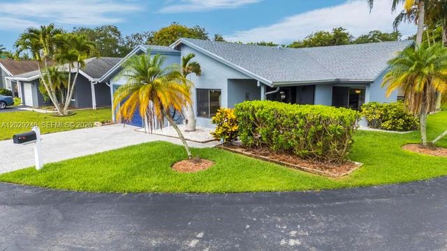 971 NW 89th Ave, Plantation, FL 33324