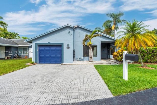 971 NW 89th Ave, Plantation, FL 33324