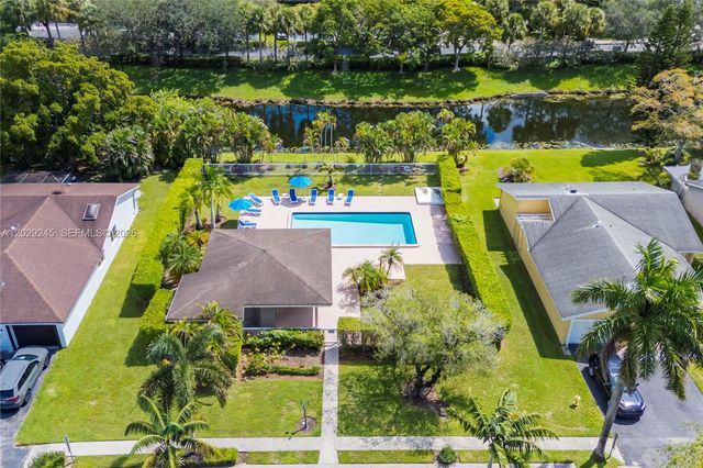 971 NW 89th Ave, Plantation, FL 33324
