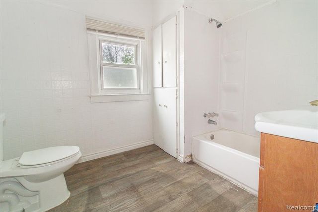 16881 Burgess, Detroit, MI 48219