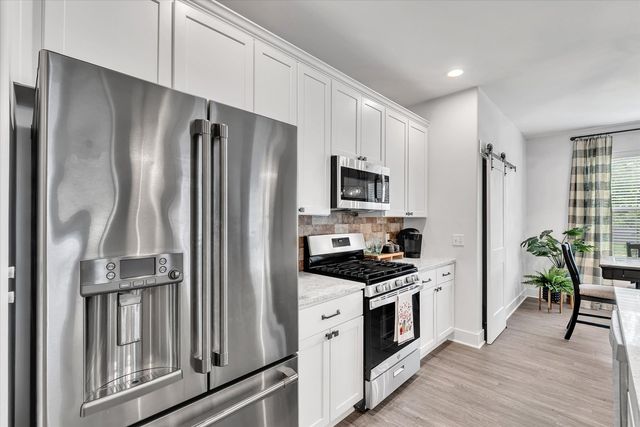 3052 Charissas Place, Bettendorf, IA 52722