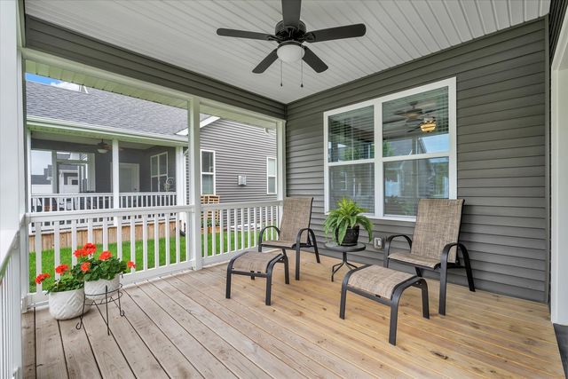 3052 Charissas Place, Bettendorf, IA 52722