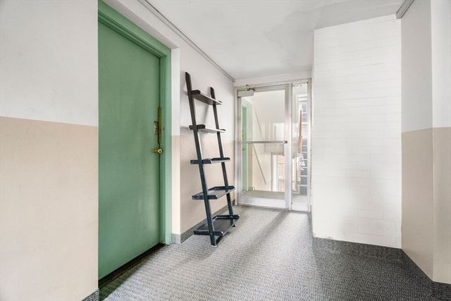 8 Commonwealth Court 7, Boston, MA 02135