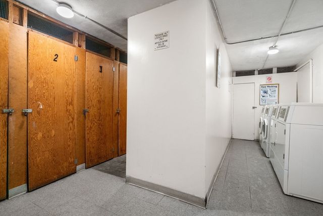 8 Commonwealth Court 7, Boston, MA 02135