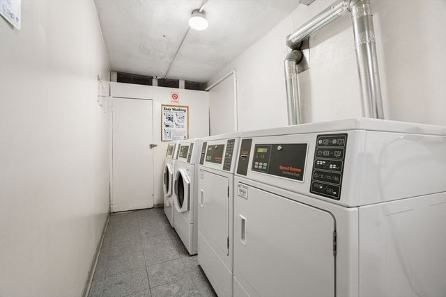 8 Commonwealth Court 7, Boston, MA 02135