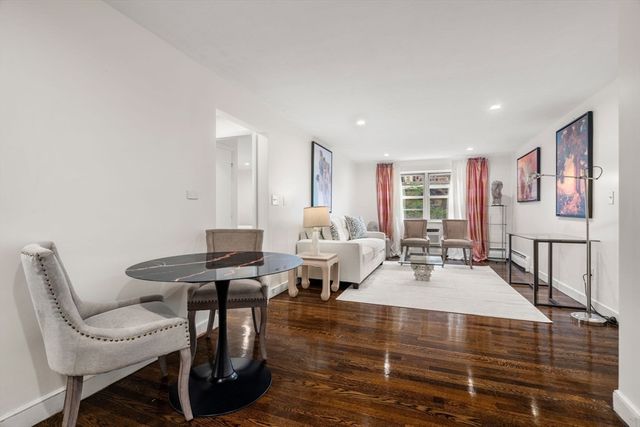 8 Commonwealth Court 7, Boston, MA 02135