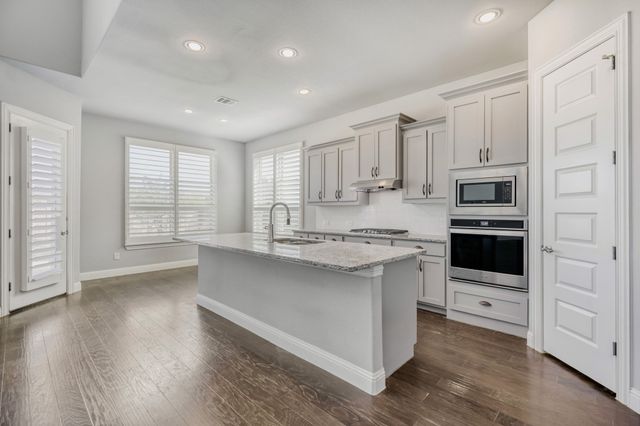 7313 Clear Rapids Drive, Mckinney, TX 75071