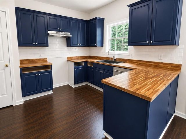 313 Vineyard Drive, Dallas, GA 30132