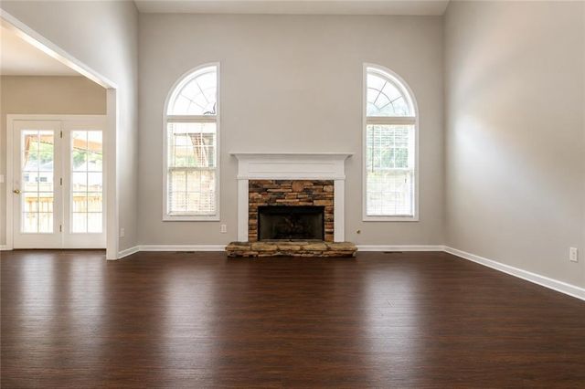 313 Vineyard Drive, Dallas, GA 30132