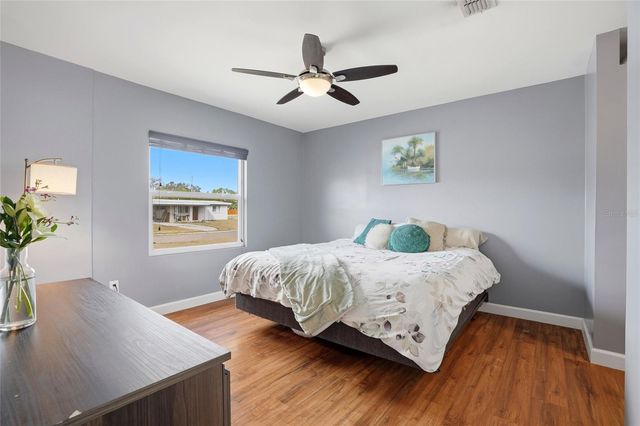 5517 PERSHING STREET NE, St Petersburg, FL 33703