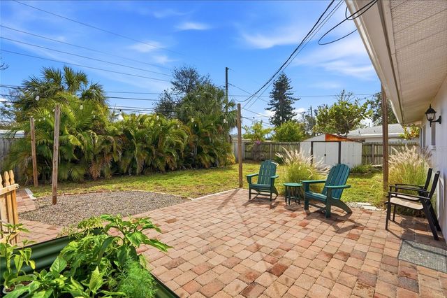 5517 PERSHING STREET NE, St Petersburg, FL 33703