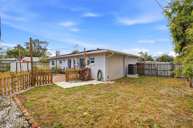 5517 PERSHING STREET NE, St Petersburg, FL 33703