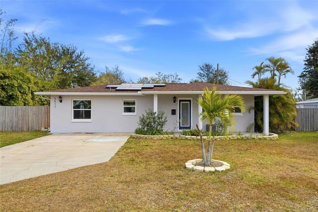 5517 PERSHING STREET NE, St Petersburg, FL 33703