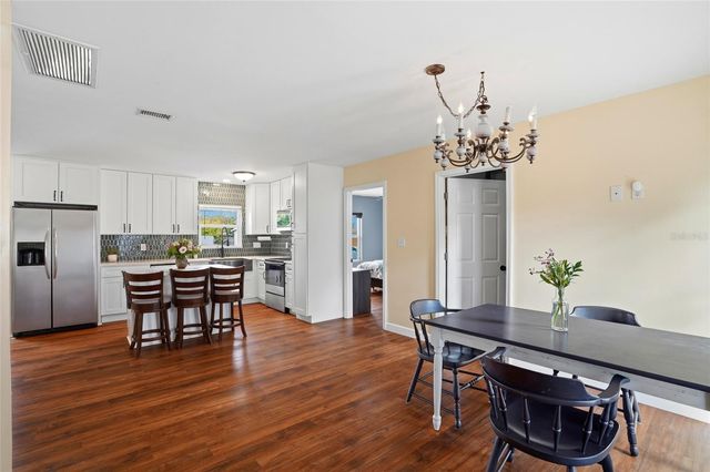 5517 PERSHING STREET NE, St Petersburg, FL 33703