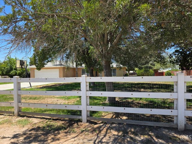 4503 Willard Street, Bakersfield, CA 93314