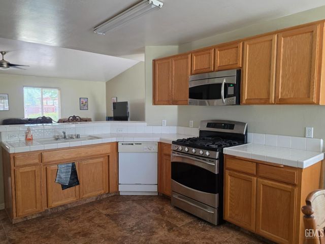 4503 Willard Street, Bakersfield, CA 93314