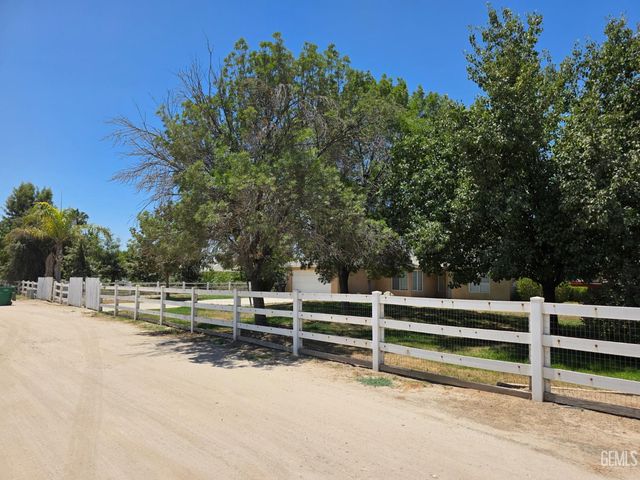 4503 Willard Street, Bakersfield, CA 93314