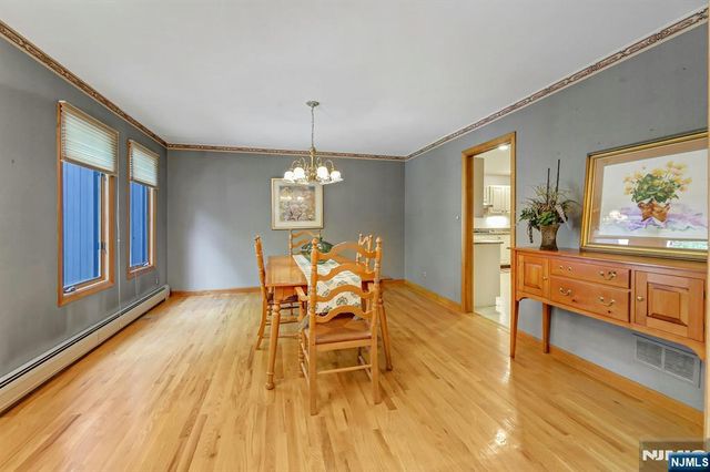 100 Cheshire Lane, Ringwood, NJ 07456