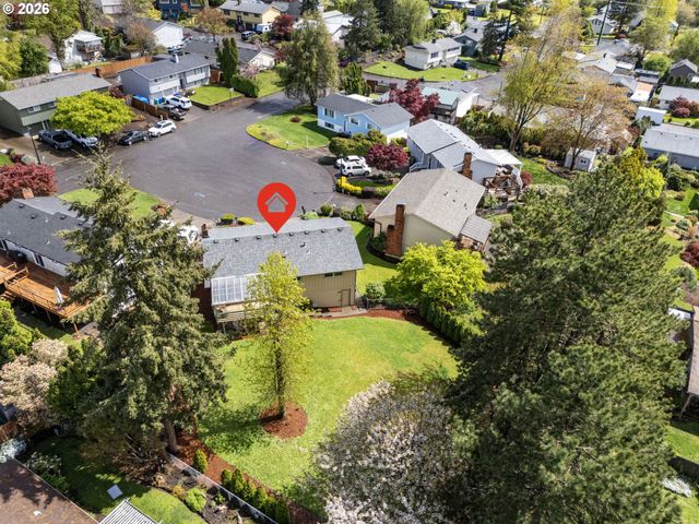 17633 Se EMERALD Dr, Milwaukie, OR 97267