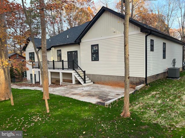 501 GOLD VALLEY RD, Locust Grove, VA 22508