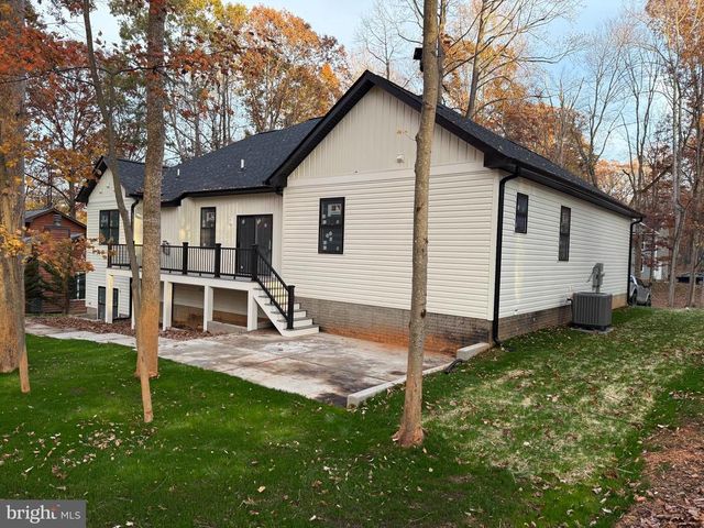 501 GOLD VALLEY RD, Locust Grove, VA 22508