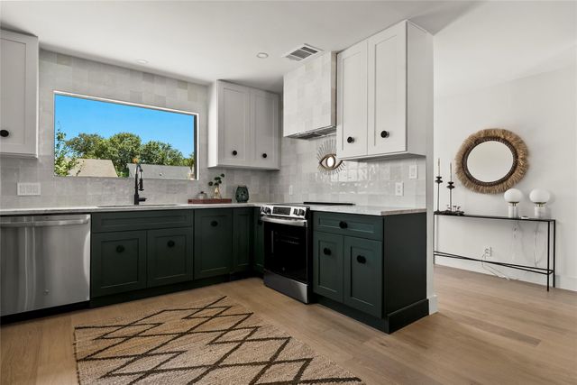 6810 Windrift WAY, Austin, TX 78745
