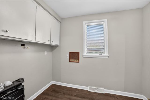 1905 Camberly Drive, Cleveland, OH 44124