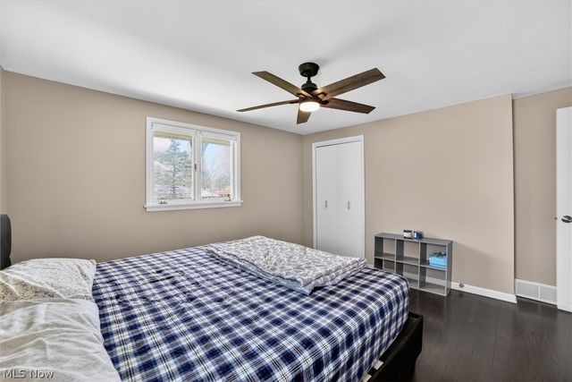 1905 Camberly Drive, Cleveland, OH 44124