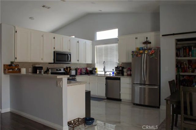 13250 Ivanpah Road, Apple Valley, CA 92308