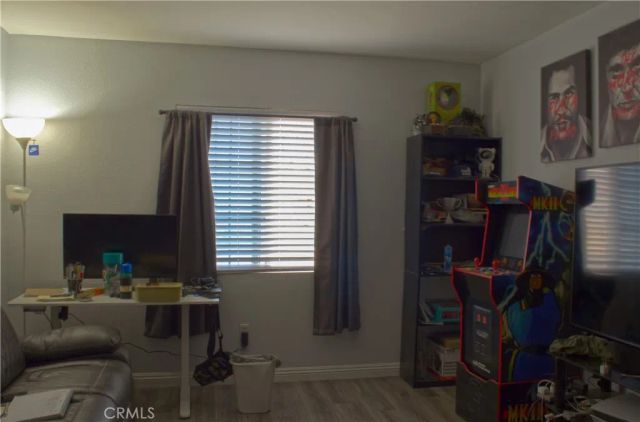 13250 Ivanpah Road, Apple Valley, CA 92308