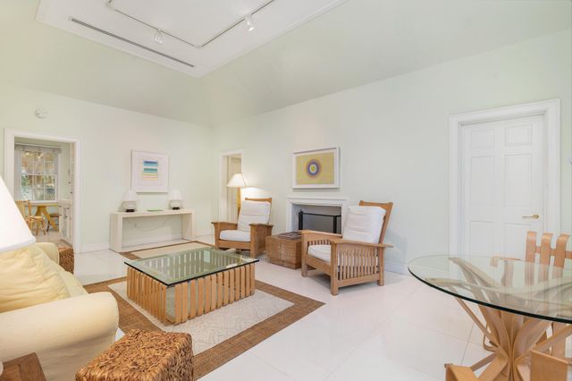 224 Phipps, Palm Beach, FL 33480