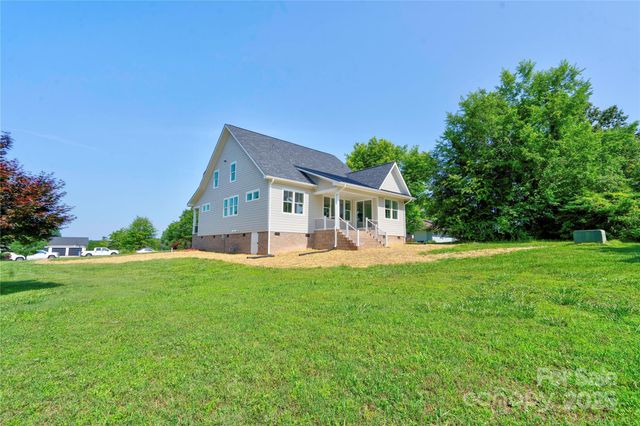 102 Starmount Drive, Kings Mountain, NC 28086