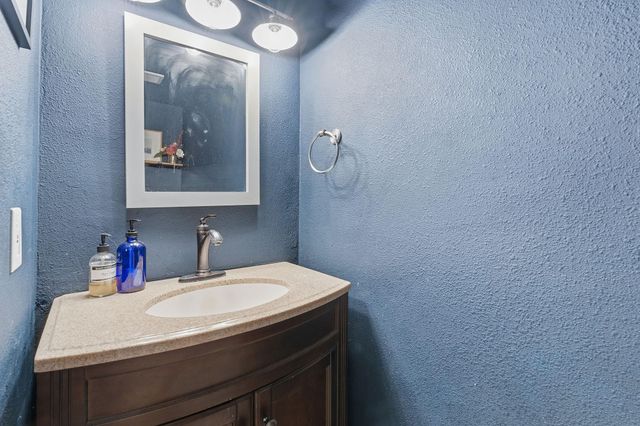 905 Silver Quail LN, Austin, TX 78758