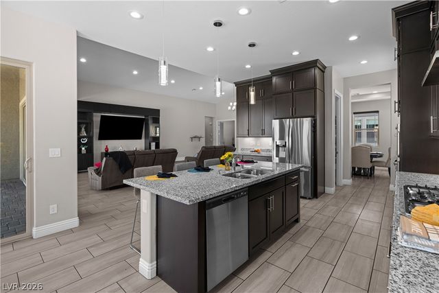 7612 West Torino Avenue, Las Vegas, NV 89113