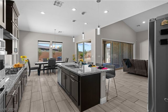 7612 West Torino Avenue, Las Vegas, NV 89113