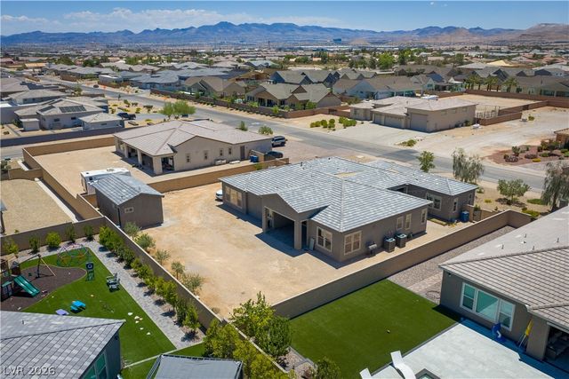 7612 West Torino Avenue, Las Vegas, NV 89113