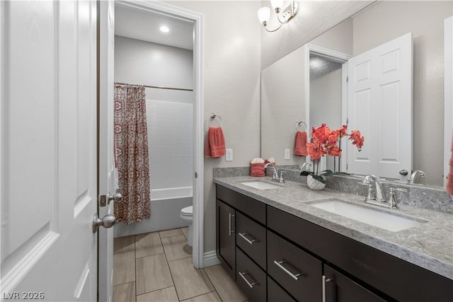 7612 West Torino Avenue, Las Vegas, NV 89113