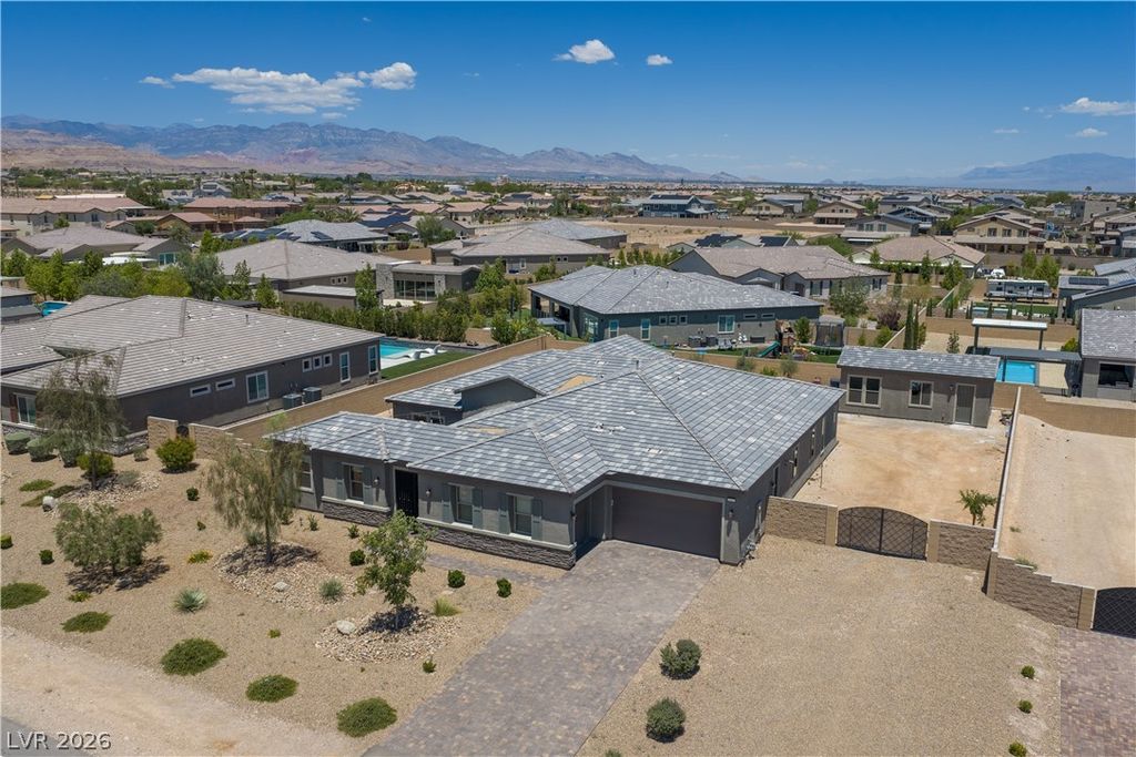 7612 West Torino Avenue, Las Vegas, NV 89113