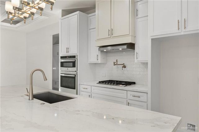 1708 S Queen Street, Edinburg, TX 78539