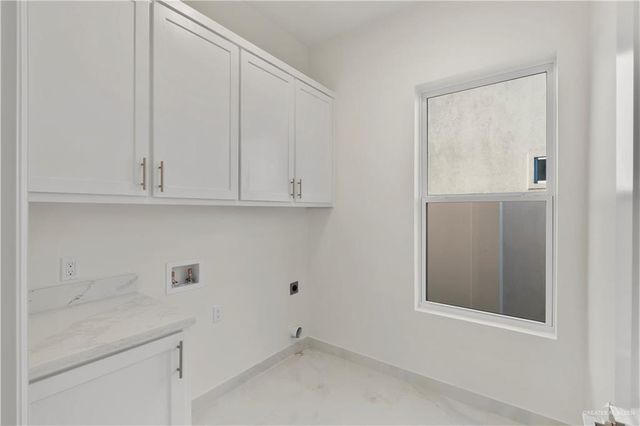 1708 S Queen Street, Edinburg, TX 78539