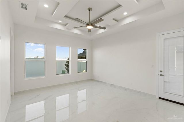 1708 S Queen Street, Edinburg, TX 78539