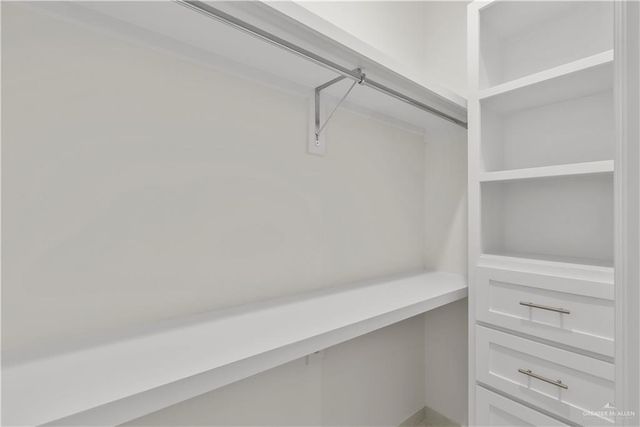 1708 S Queen Street, Edinburg, TX 78539