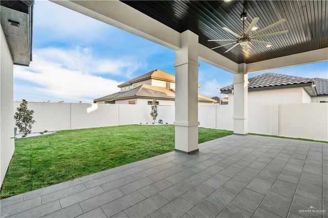 1708 S Queen Street, Edinburg, TX 78539