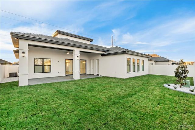 1708 S Queen Street, Edinburg, TX 78539