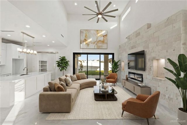 1708 S Queen Street, Edinburg, TX 78539