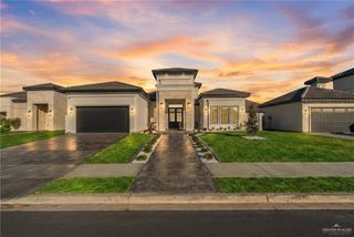 1708 S Queen Street, Edinburg, TX 78539