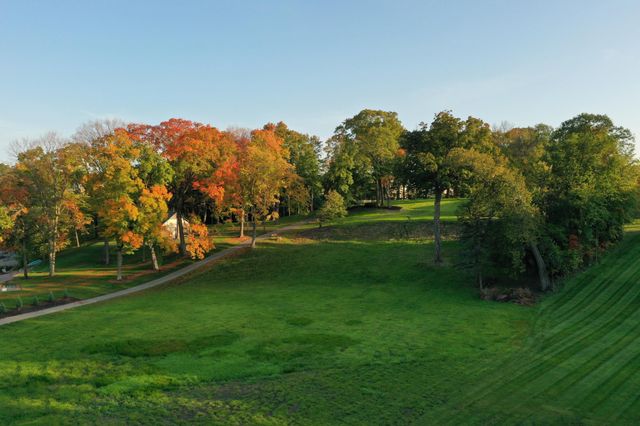 4894 Bridgevine Way, Independence, MN 55359