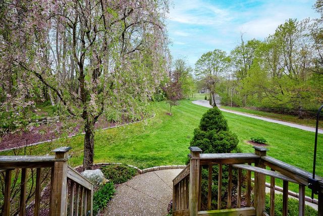 23 Moran Way, Hopewell Junction, NY 12533