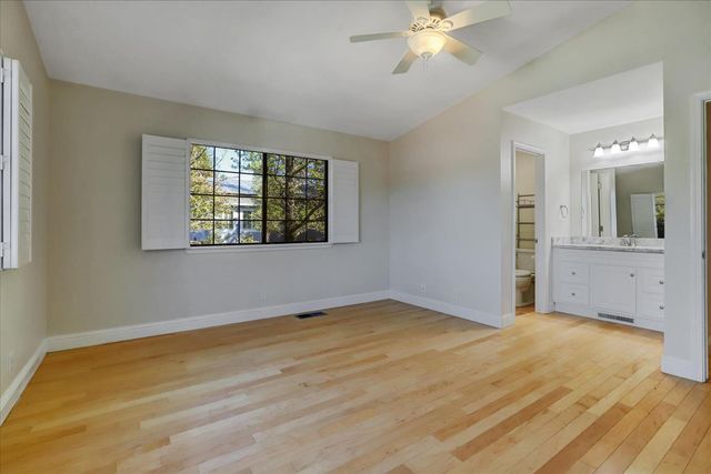 18250 Lake Forest Dr, Penn Valley, CA 95946