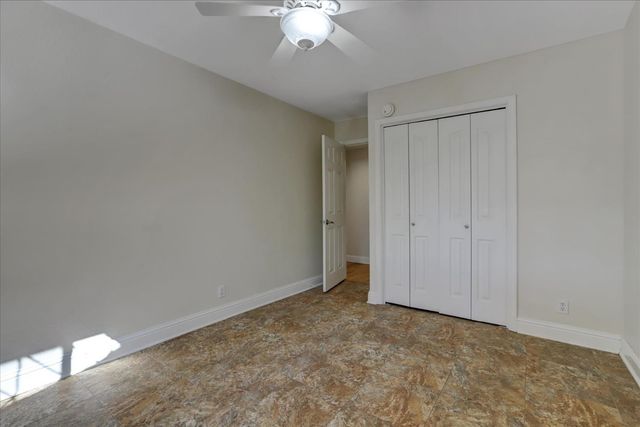 18250 Lake Forest Dr, Penn Valley, CA 95946